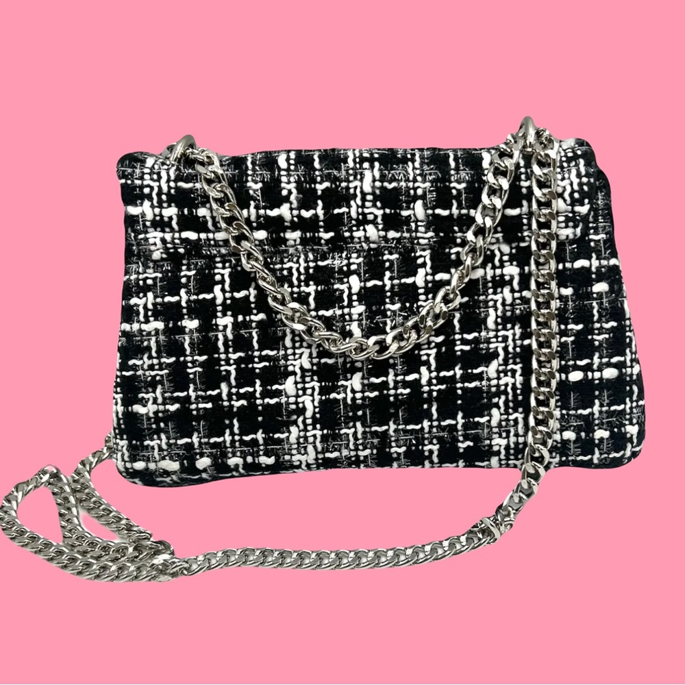 Badgley Mischka black & white tweed with silver tone hardware & heavy chain NWT - Picture 4 of 7